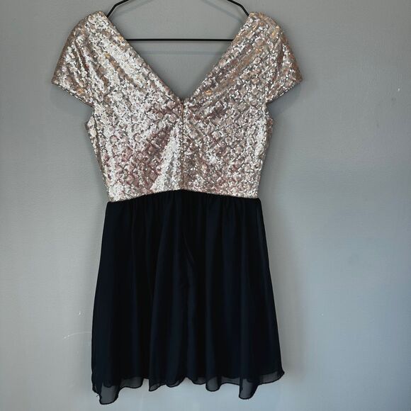 Speechless Black Gold Sequin Short Dress Juniors Size 7 V Neck - Picture 4 of 6